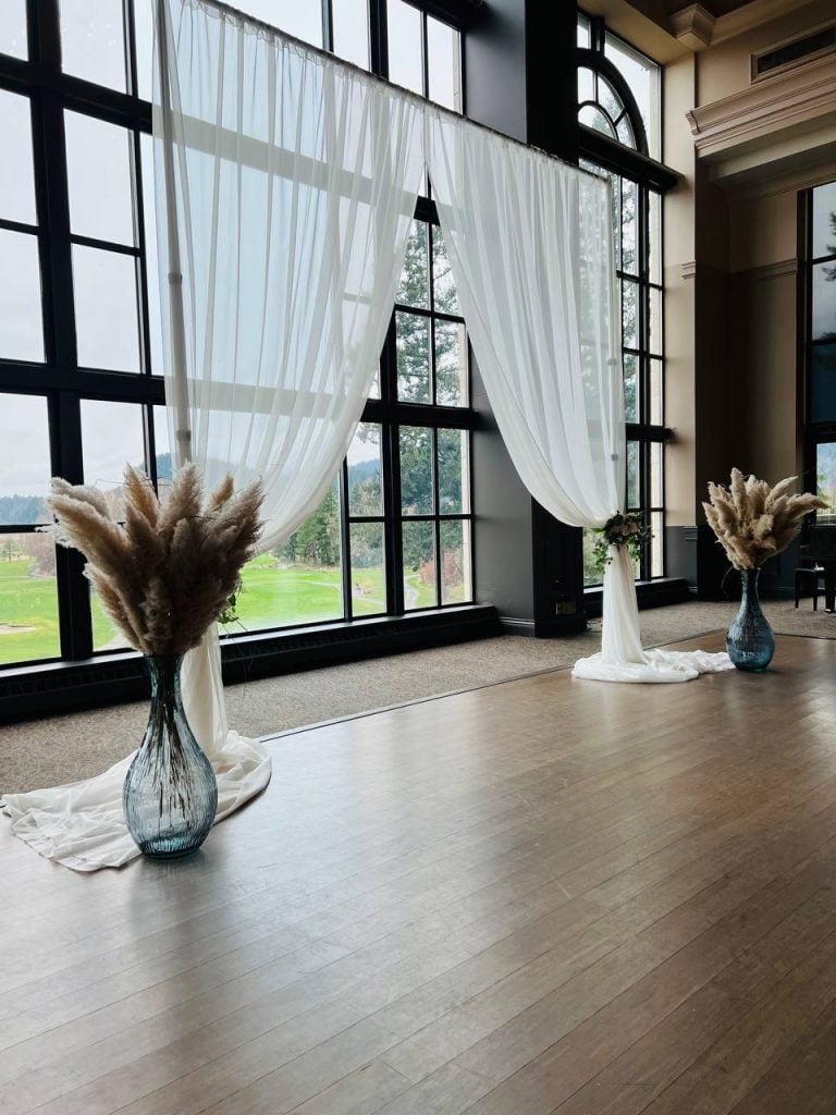 Large Glass Flower Vase 	- Brown