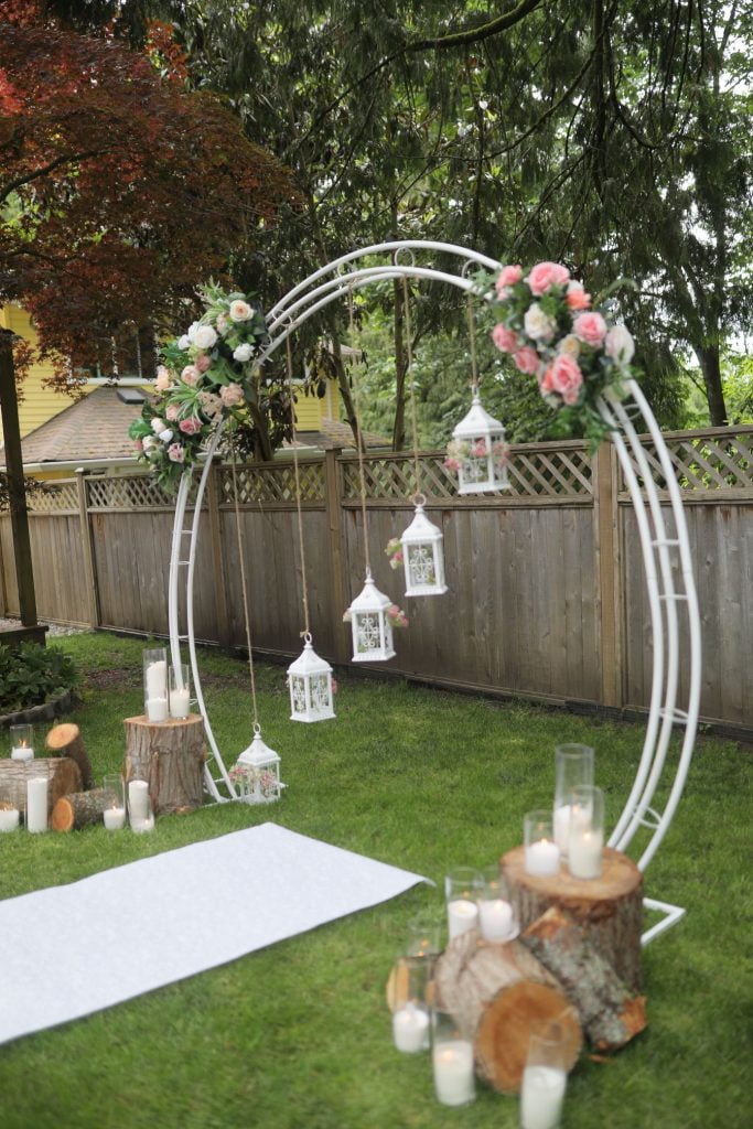 Triple Circle Round Metal Arch - White