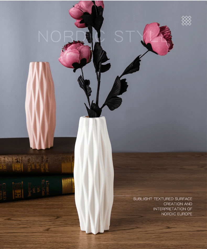 Nordic Style Small Flower Vase - White