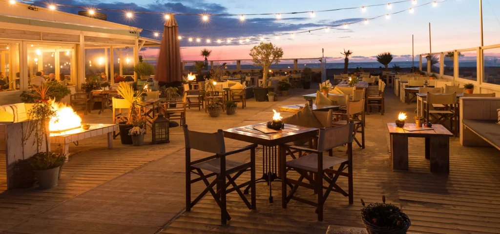 Tent vs Open Air Setup Event